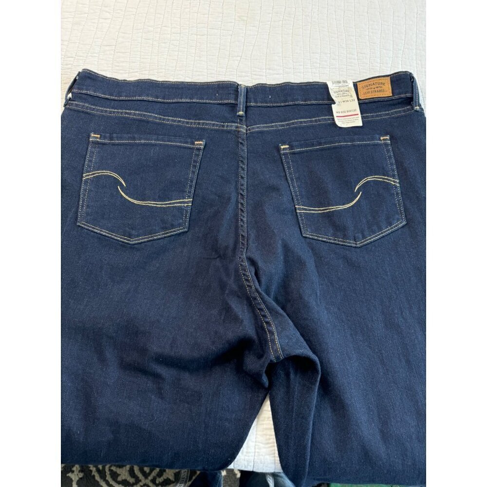 Levi’s Women's Signature Mid Rise BootCut Simply Stretch Jeans SZ 22M NEW Wester - Picture 4 of 9